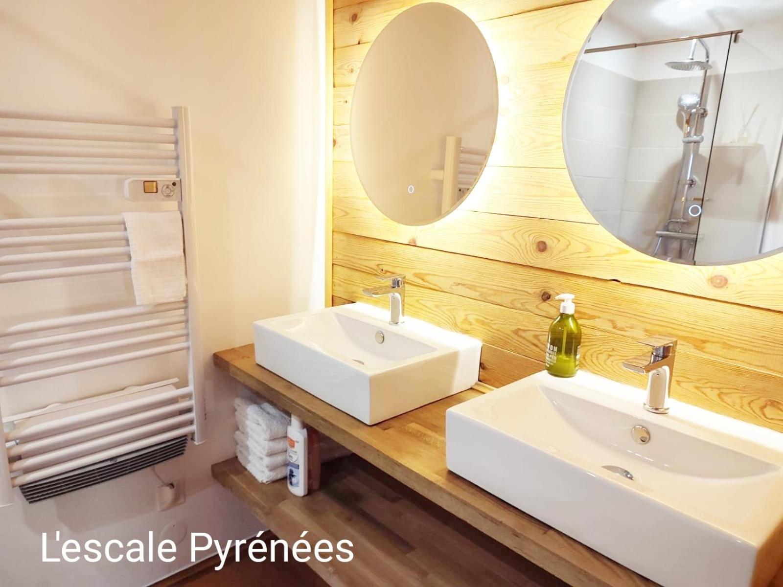 Le Chalet Jacuzzi Et Detente 4 Etoiles バニエール・ド・ビゴール エクステリア 写真